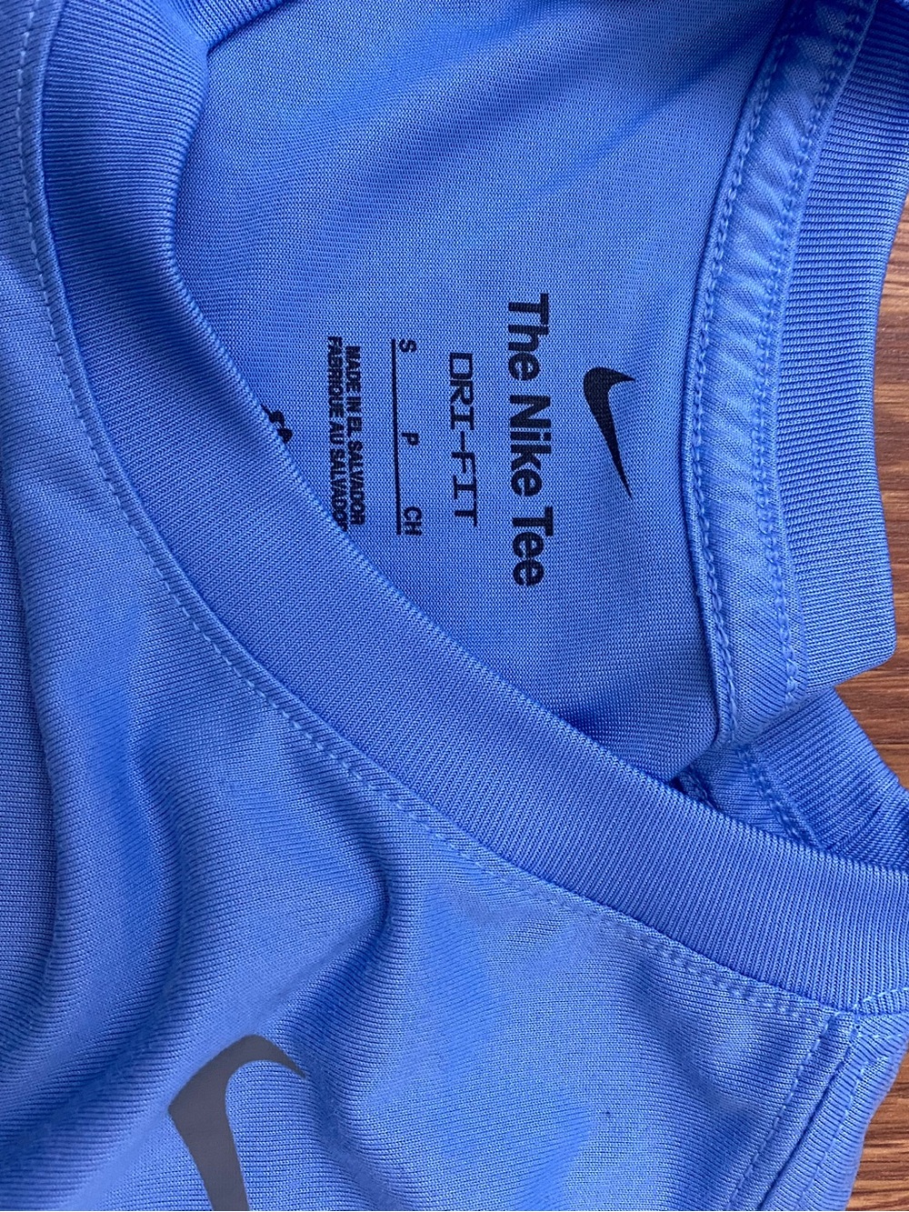 Nike Short Sleeve Crew Tee - Picture 3 of 3